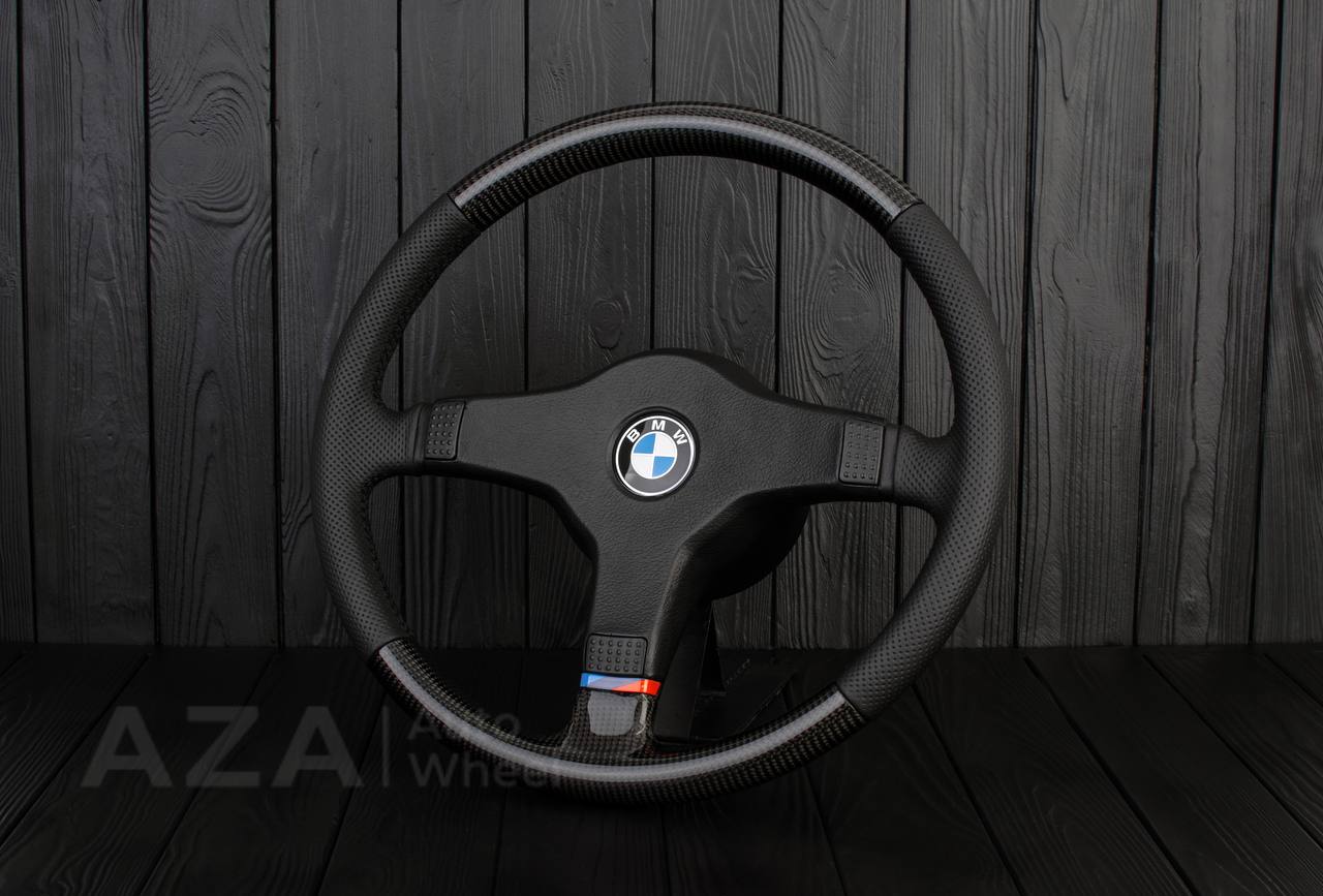 Steering wheel BMW E30 M-Tech 1 Nap 385mm converted to 370mm Carbon fiber/Perforated leather - Image 4