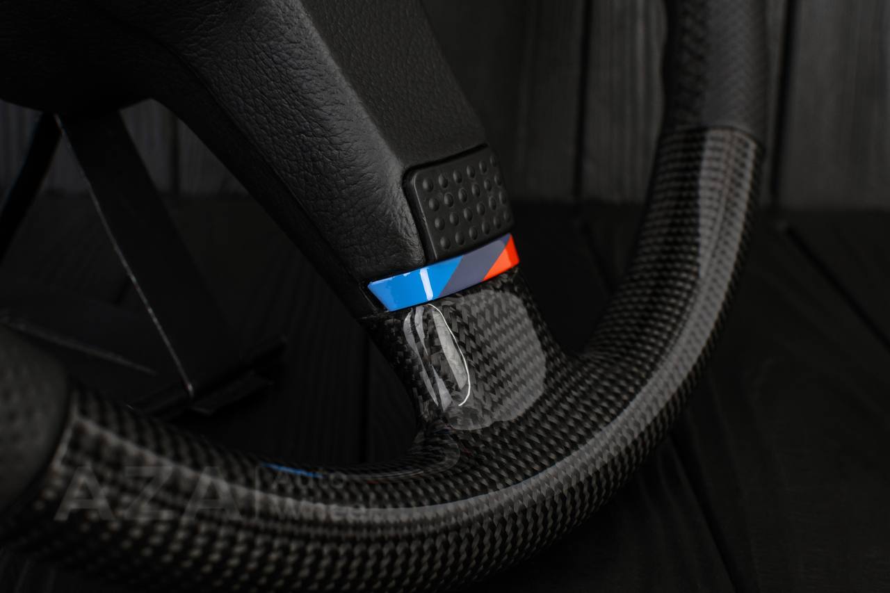 Steering wheel BMW E30 M-Tech 1 Nap 385mm converted to 370mm Carbon fiber/Perforated leather - Image 8