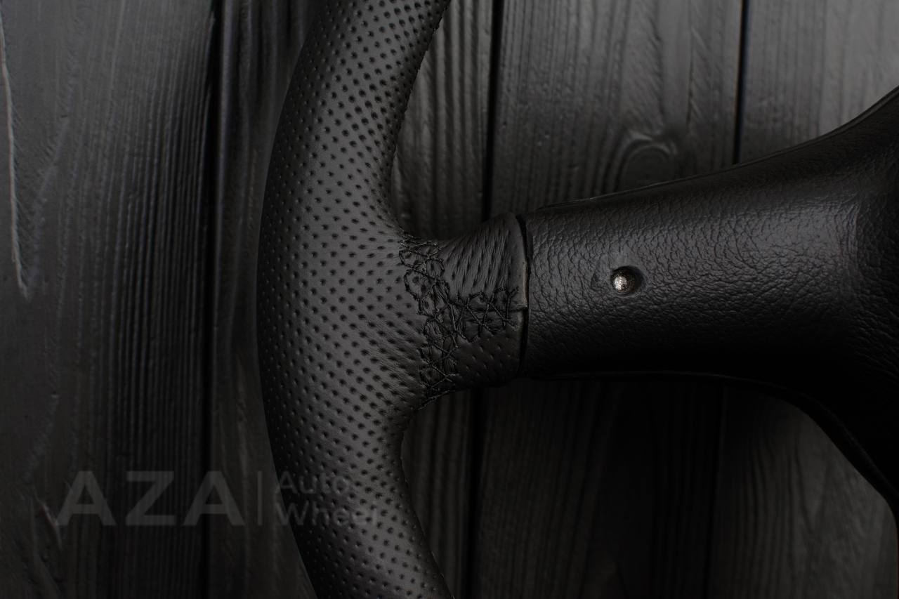Steering wheel BMW E30 M-Tech 1 Nap 385mm converted to 370mm Carbon fiber/Perforated leather - Image 13
