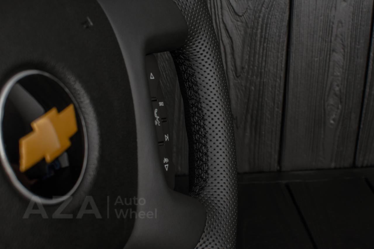 Steering wheel GM SILVERADO, SIERRA, ESCALADE, 2007-2014 Italian napa leather/Perforated leather - Image 9