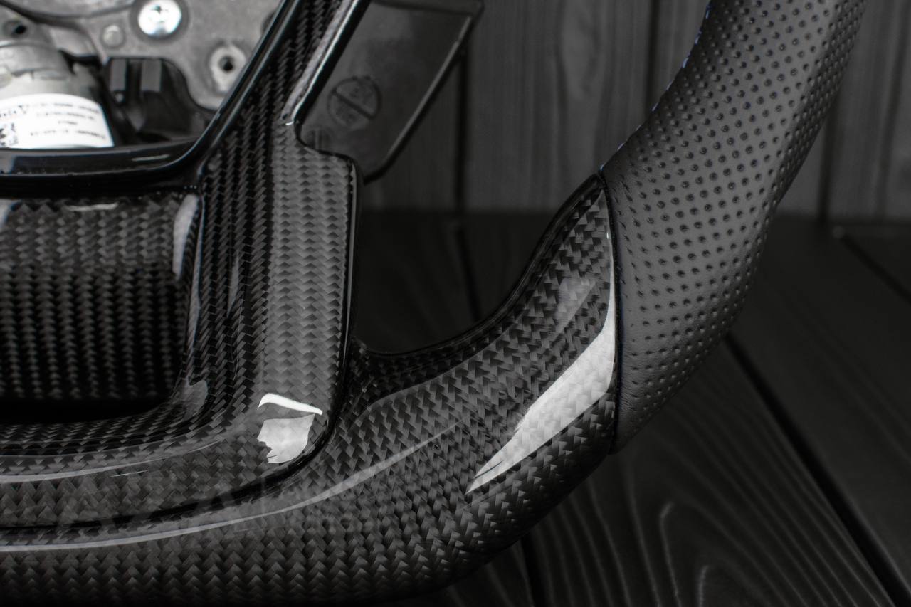 Steering wheel Ford F250/F350 2015-2022 Carbon fiber/Perforated leather/DARK BLUE DETAILS/ ADAPTIVE STEERING/HEATED - Image 7