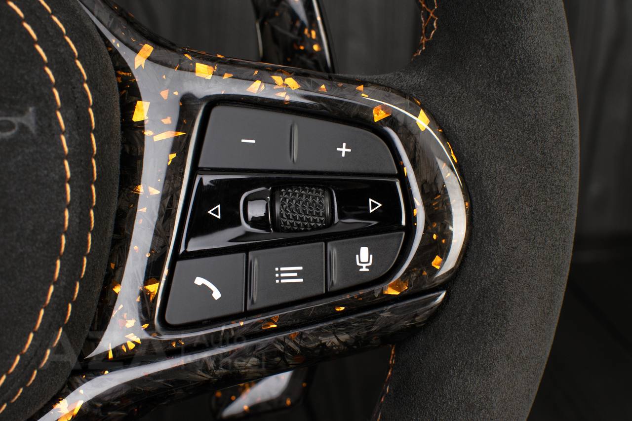 Steering wheel 2017+ BMW F90 M5 G80 M3 M4 M8 X5M X6M X3M X4M Forged Carbon fiber/Alcantara/Gold details+flakes (can be any color) (drivers assist+heated retained) + Air bag cover+ matching paddles. - Image 9