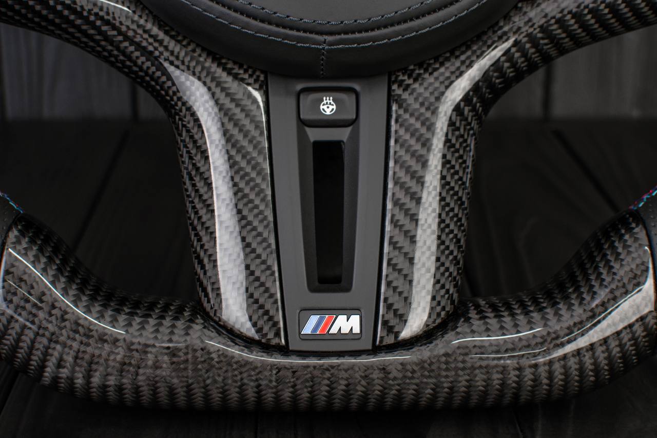 Steering wheel BMW G20 3 SERIES /G30 5 SERIES /G05 X5 / G07 X7 / G15 8 SERIES/ G11 G12 7 SERIES Carbon fiber/Perforated leather/HEATED/DRIVERS ASSIST - Image 10