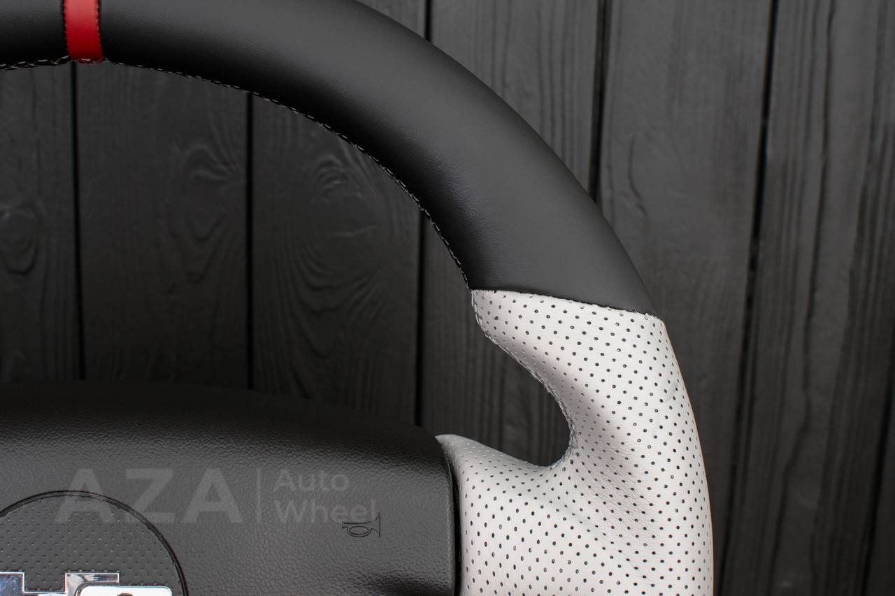 Steering Wheel Hummer H3 Carbon fiber/Perforated leather/White details - Image 5