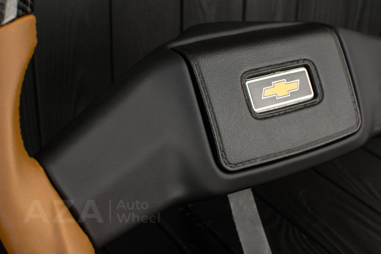 Steering wheel Square Body GM C/K/C10/C5/K5/K10/K20/K30 (1973–1987) Carbon fiber/Napa leather/Red stripe (can be any color stitching and stripe) - Image 6