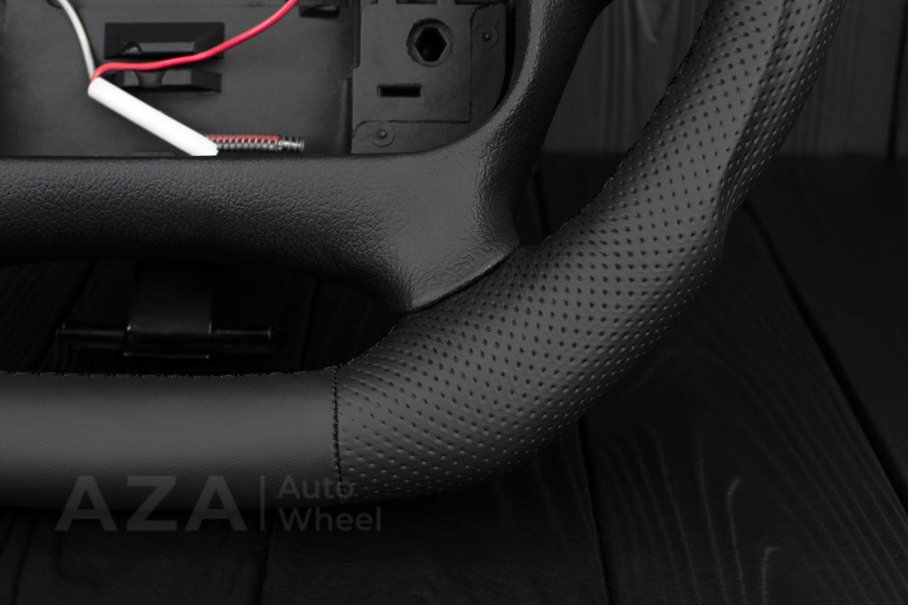 Steering wheel Pontiac Firebird/Trans Am 95-2002 (any color stripe and stitch) Napa/Perforated leather - Image 9
