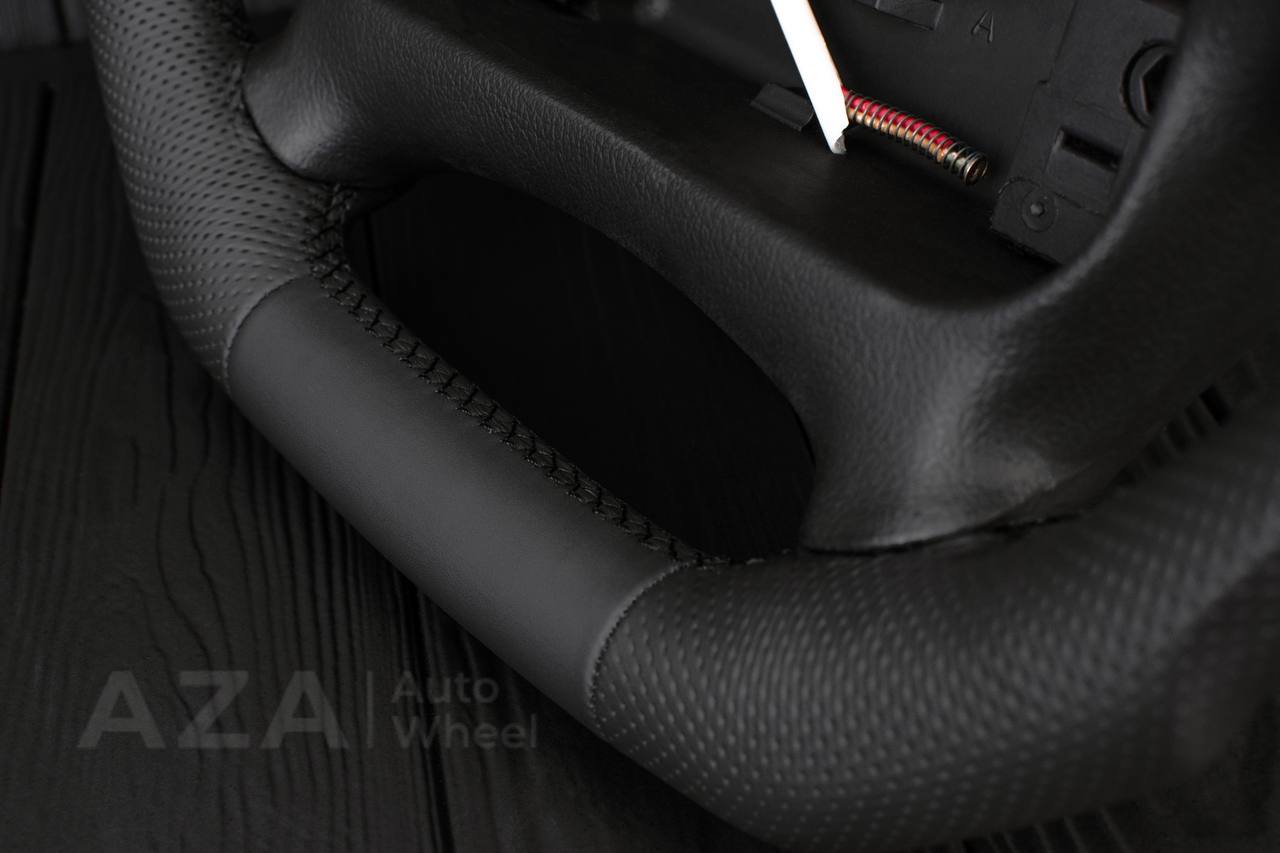 Steering wheel Pontiac Firebird/Trans Am 95-2002 (any color stripe and stitch) Napa/Perforated leather - Image 10