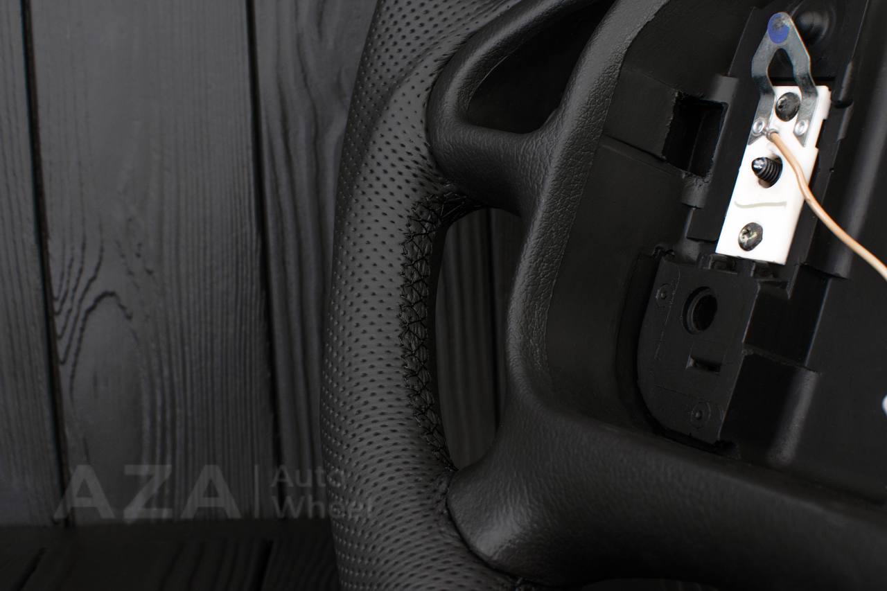 Steering wheel Pontiac Firebird/Trans Am 95-2002 (any color stripe and stitch) Napa/Perforated leather - Image 11