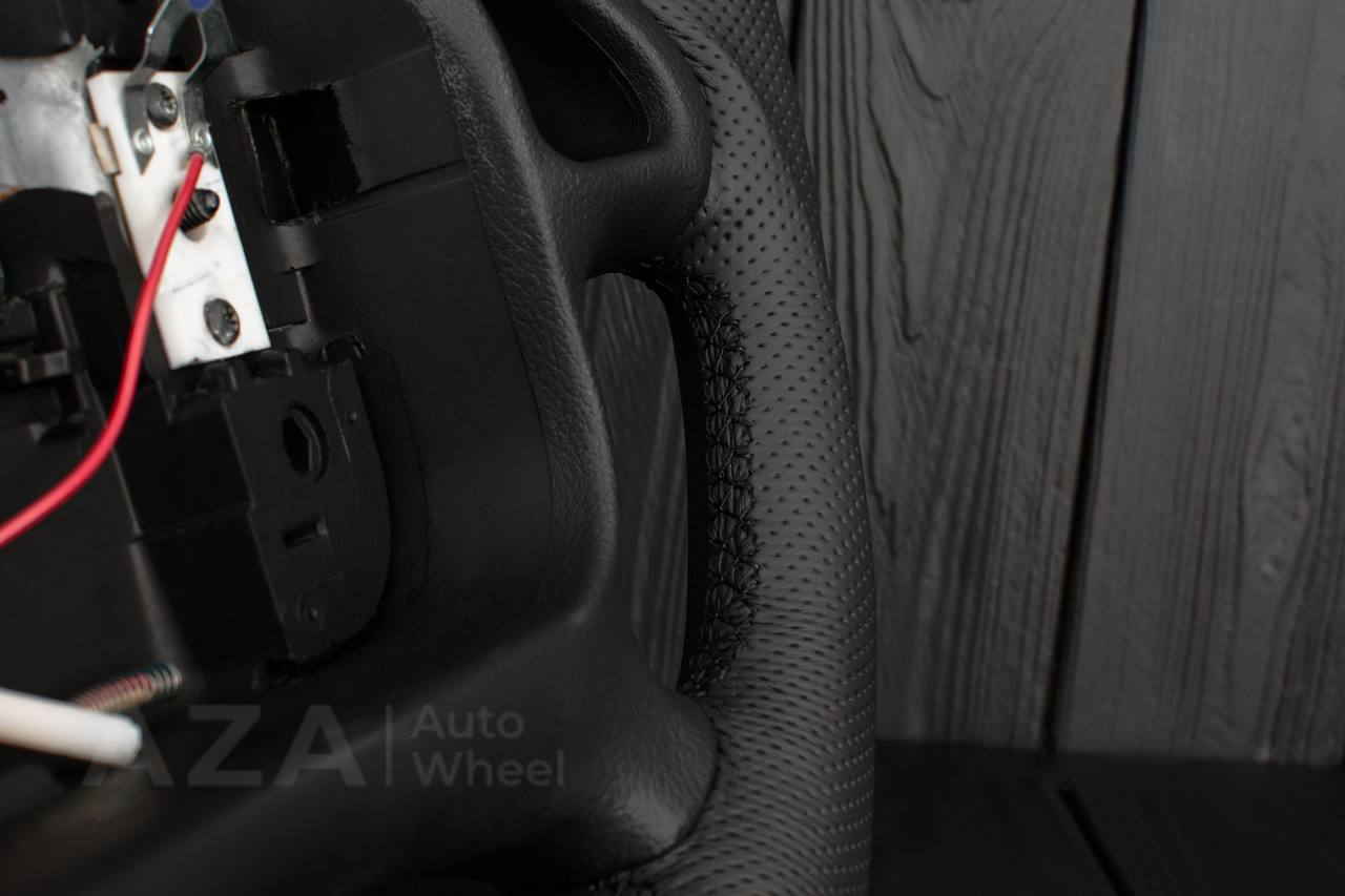 Steering wheel Pontiac Firebird/Trans Am 95-2002 (any color stripe and stitch) Napa/Perforated leather - Image 12
