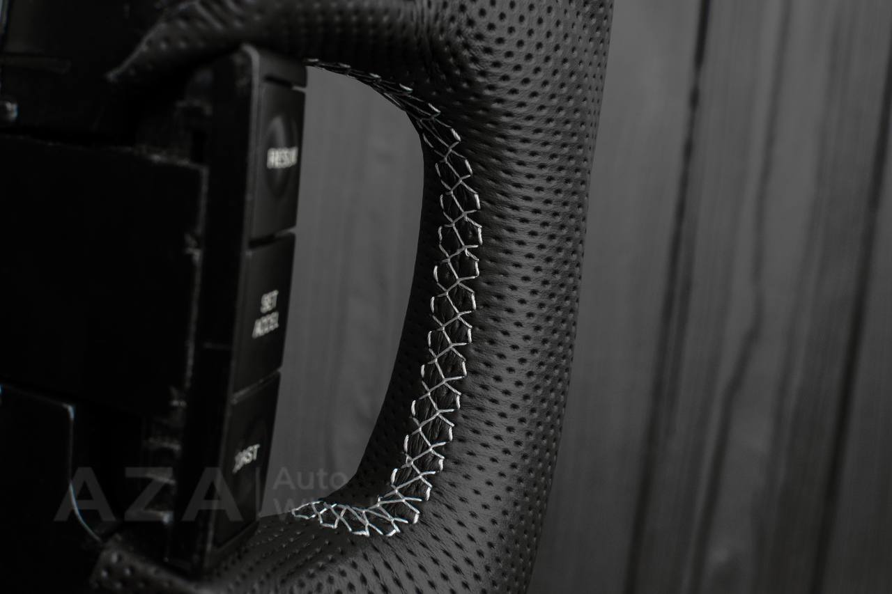 Steering wheel Ford F150/Bronco 1992-1996 Napa/Perforated leather/White details (can be any color stripe and stitch) - Image 12