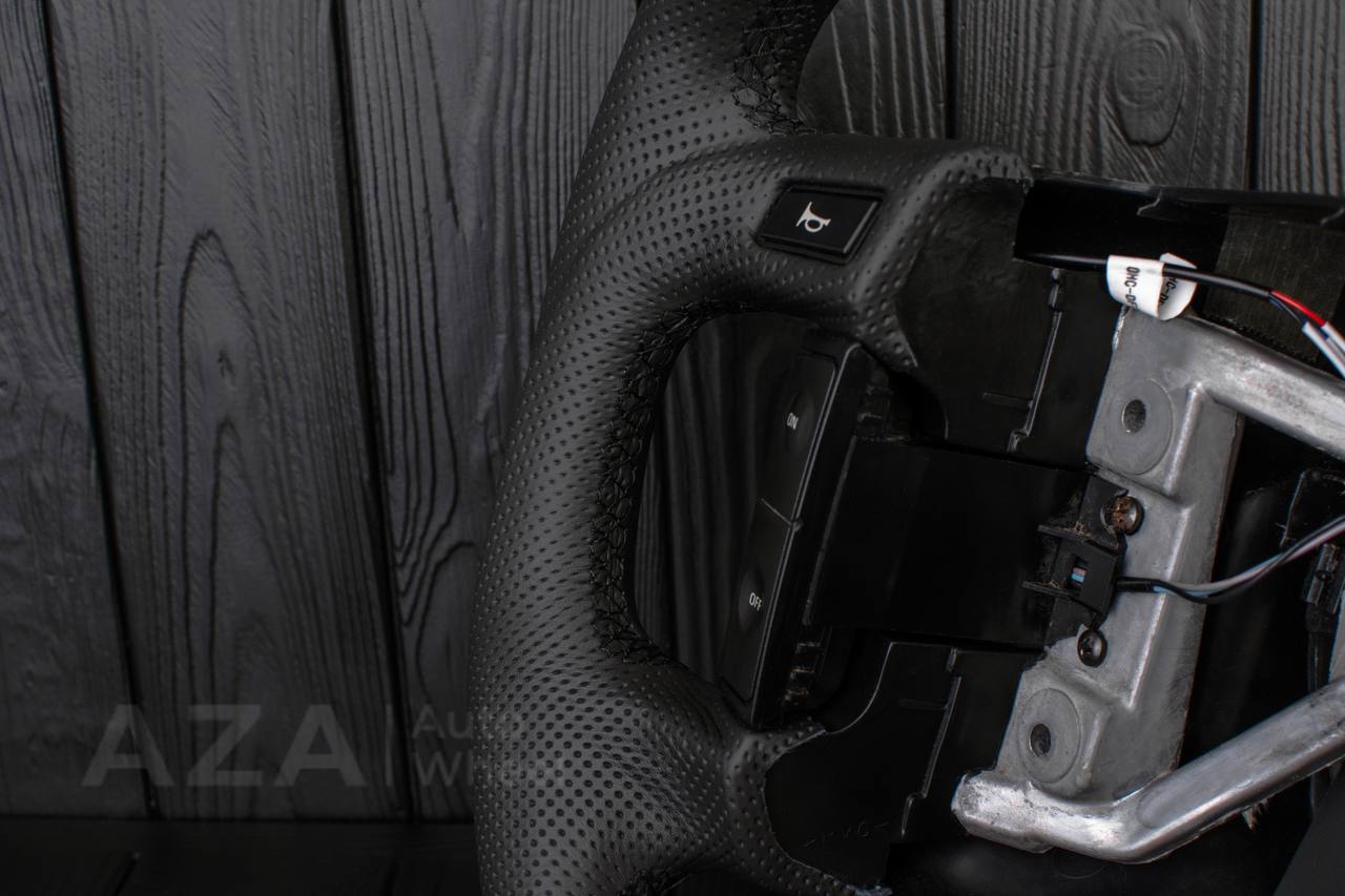 Steering wheel Ford F150/Bronco 1992-1996 Napa/Perforated leather/Led display (will only work with newer swap like Coyote) - Image 9