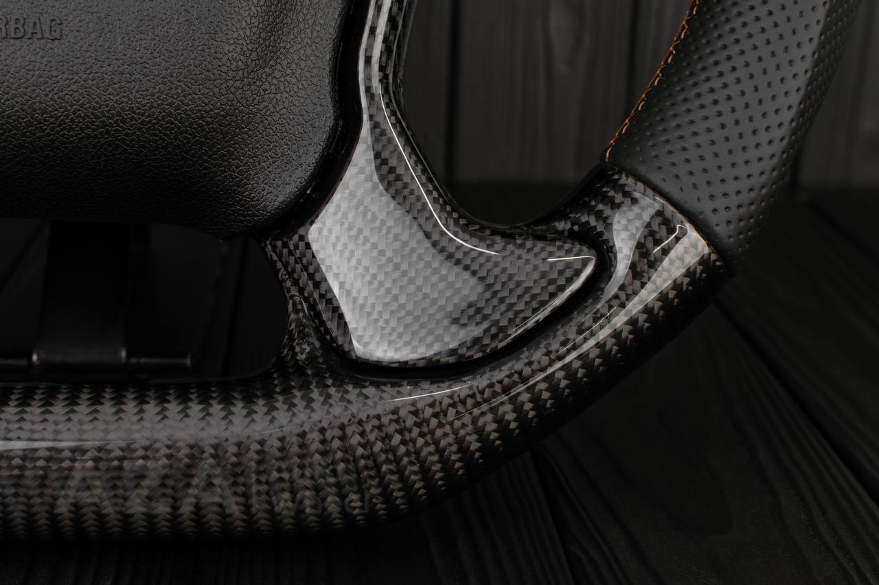 Steering wheel GMC Sierra/Silverado/Denali/Yukon 2014-2018 Carbon fiber/Perforated leather/Carbon trims/Copper-Bronze details - Image 9