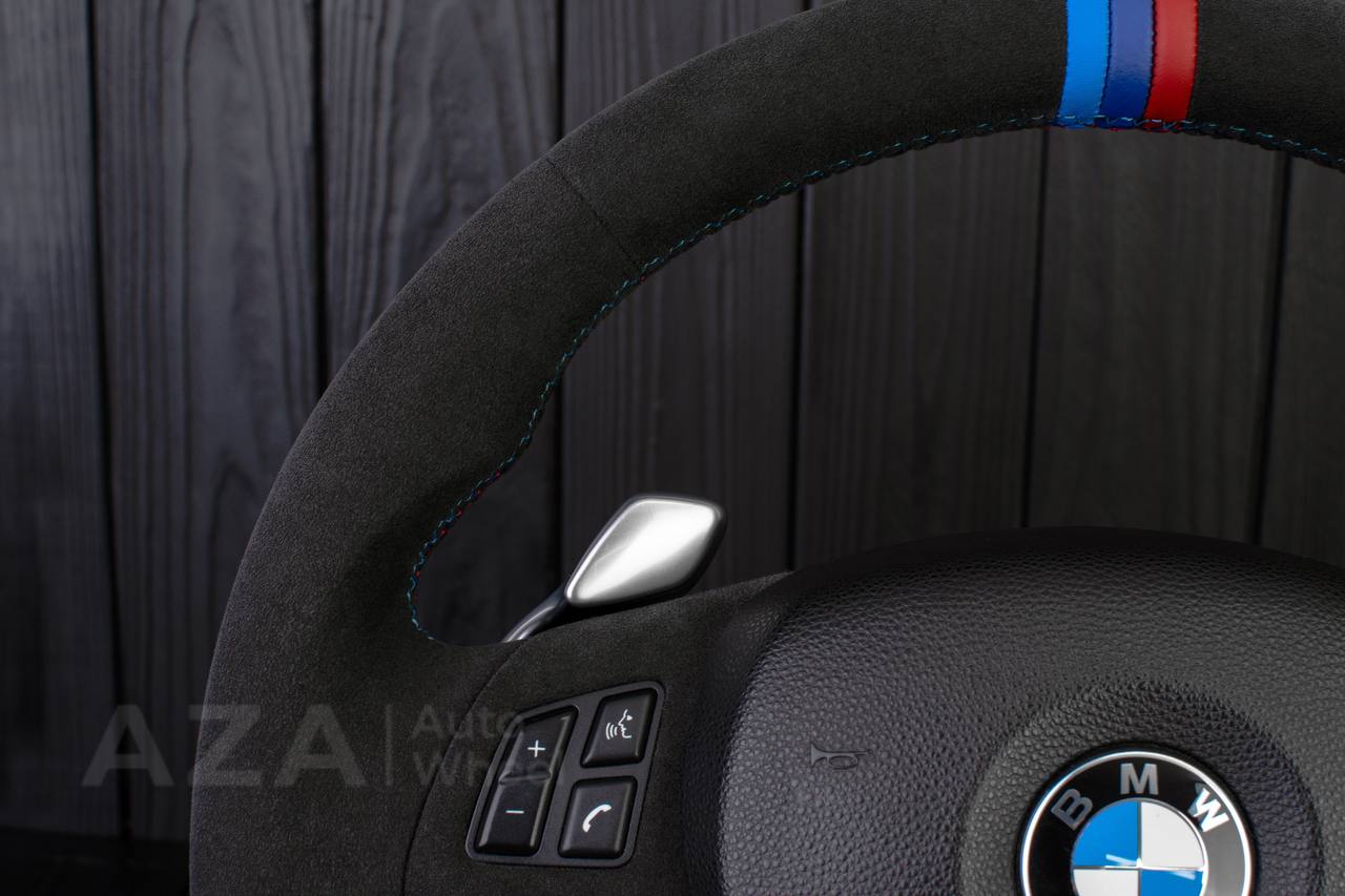Steering wheel BMW E9X/E8X Alcantara/M color details - Image 5