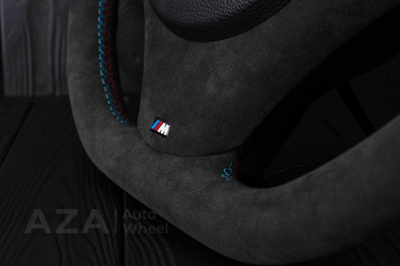 Steering wheel BMW E9X/E8X Alcantara/M color details - Image 8