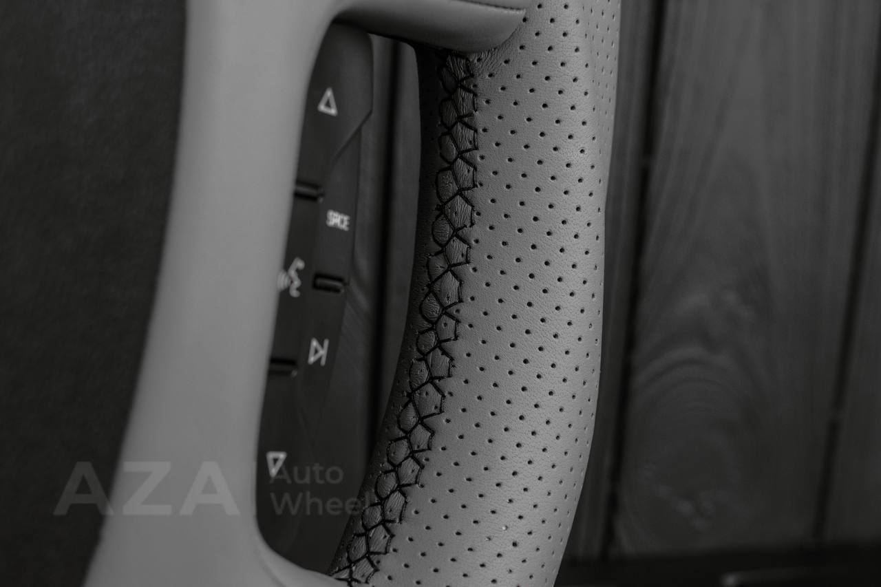 Steering wheel GM SILVERADO, SIERRA, ESCALADE, 2007-2014 Gray smooth/Perforated leather/Black stripe - Image 11