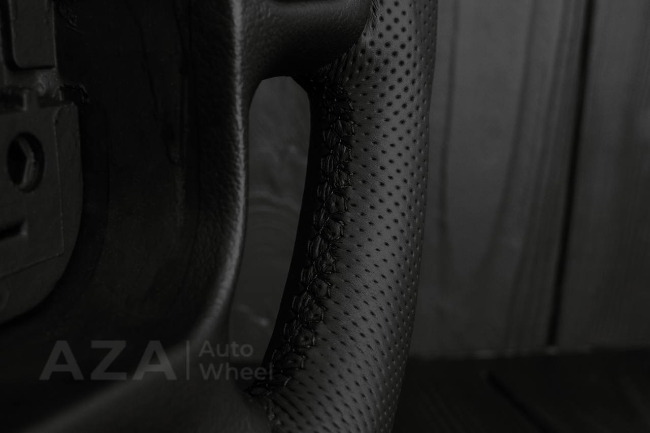 Steering wheel Pontiac Firebird/Trans Am 95-2002 (any color stripe and stitch) Napa/Perforated leather - Image 10