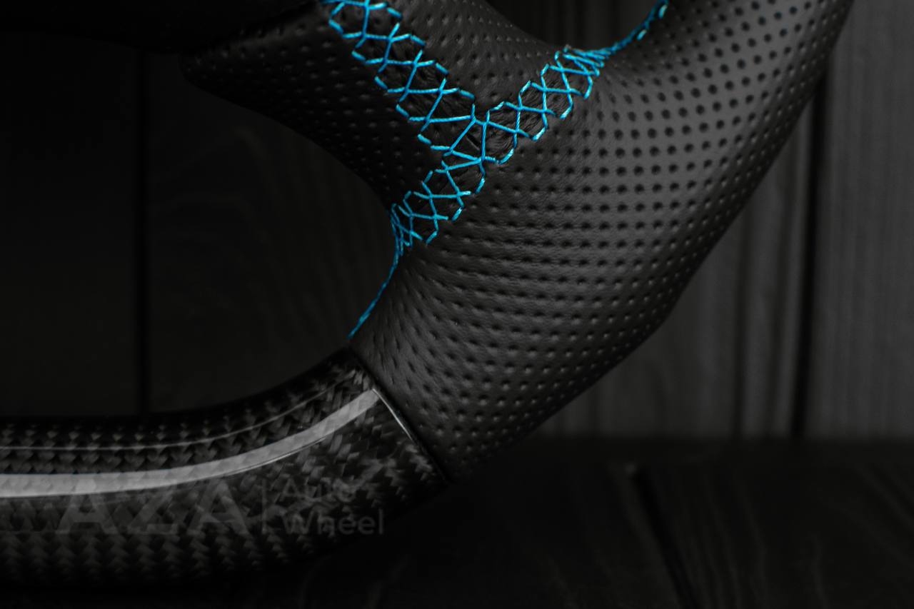 Steering wheel 1994-2004 Ford Mustang GT Cobra Carbon fiber/leather/light blue details/ MACH 1 - Image 14