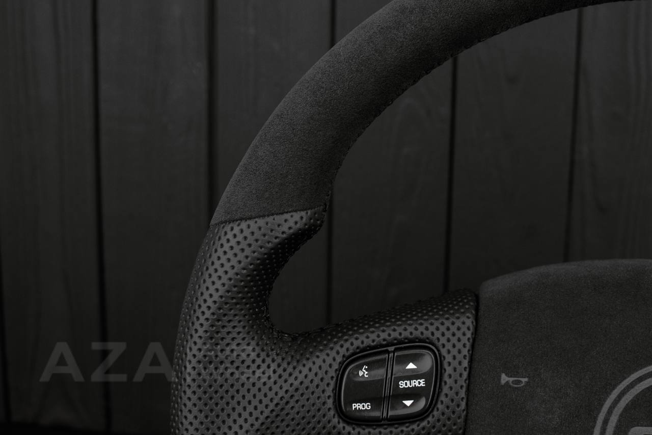 Steering wheel GM, Silverado, Sierra, Yukon, H2, Trailblazer (2003+) Alcantara/Leather/SS cover - Image 5
