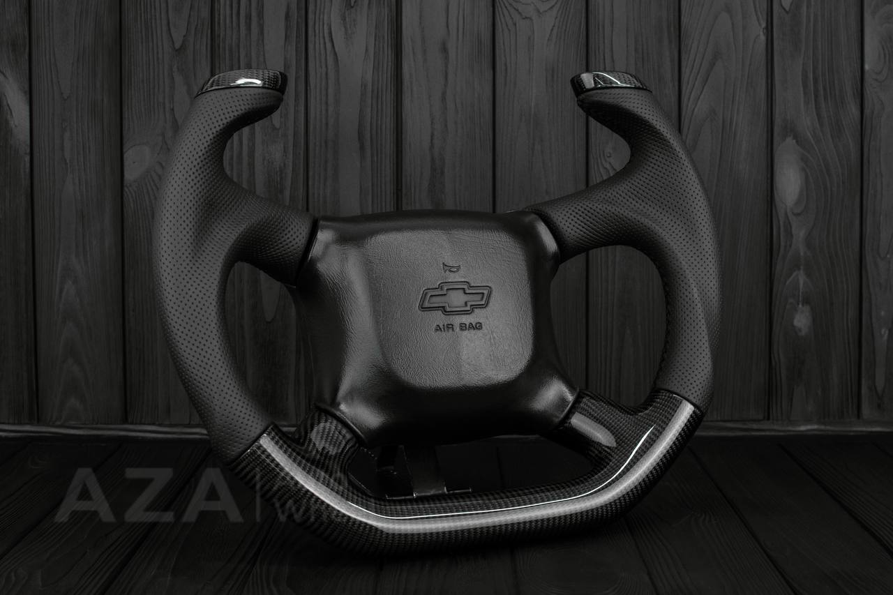 Steering wheel GM Silverado, Sierra, Escalade, Yukon, S10, Blazer, Tahoe, Suburban (1998-2002) Jet style Carbon fiber/Perforated leather - Image 3