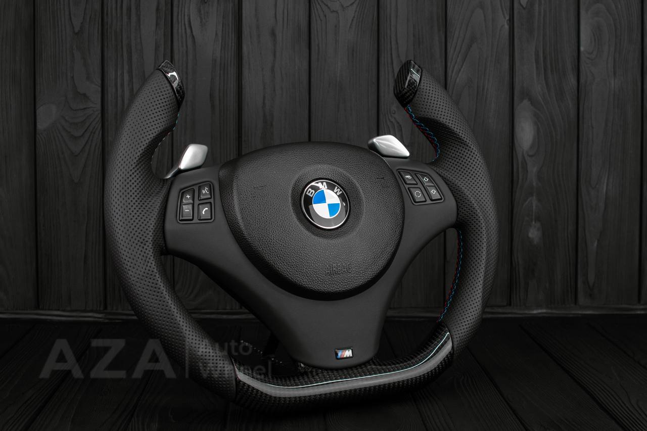 Steering wheel BMW E9X/E8X Jet style Carbon fiber/Perforated leather - Image 3