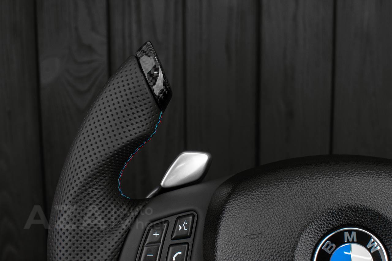 Steering wheel BMW E9X/E8X Jet style Carbon fiber/Perforated leather - Image 5