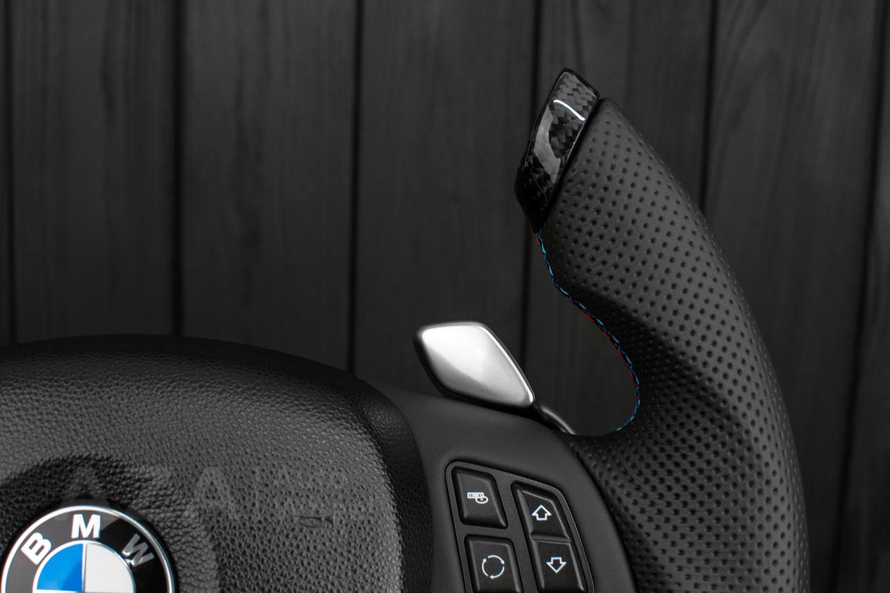 Steering wheel BMW E9X/E8X Jet style Carbon fiber/Perforated leather - Image 6