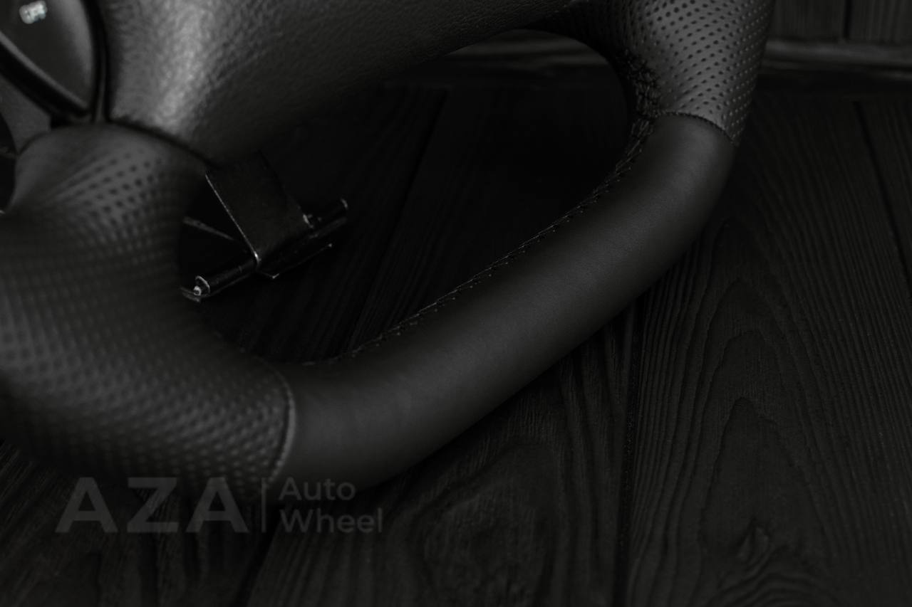 Steering wheel Ford Mustang GT Cobra Napa/Perforated leather/REV DISPLAY - Image 9