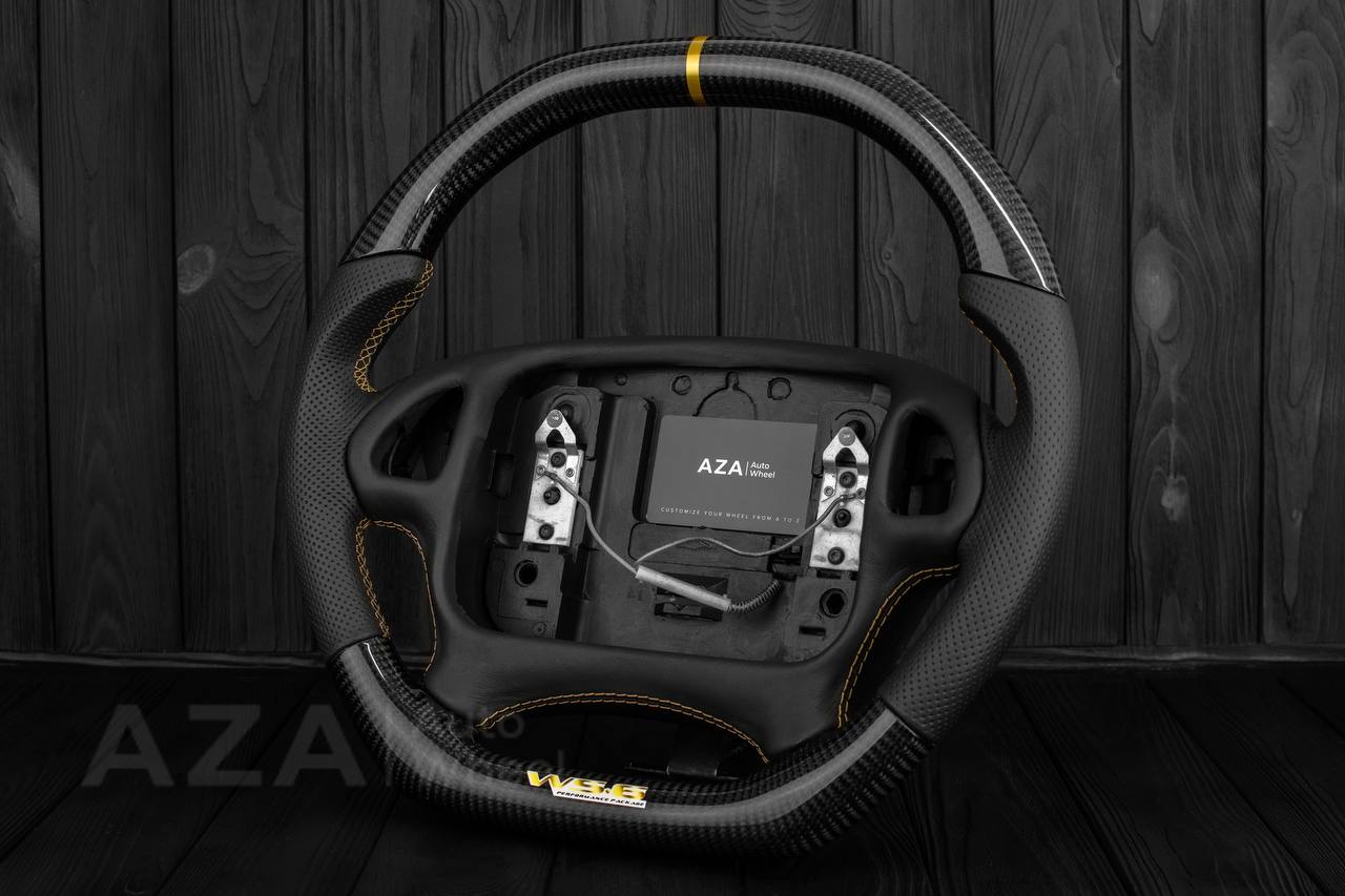 Steering wheel Pontiac Firebird/Trans Am (with or without WS6 logo) Carbon fiber/Perforated leather/GOLD details - Image 4