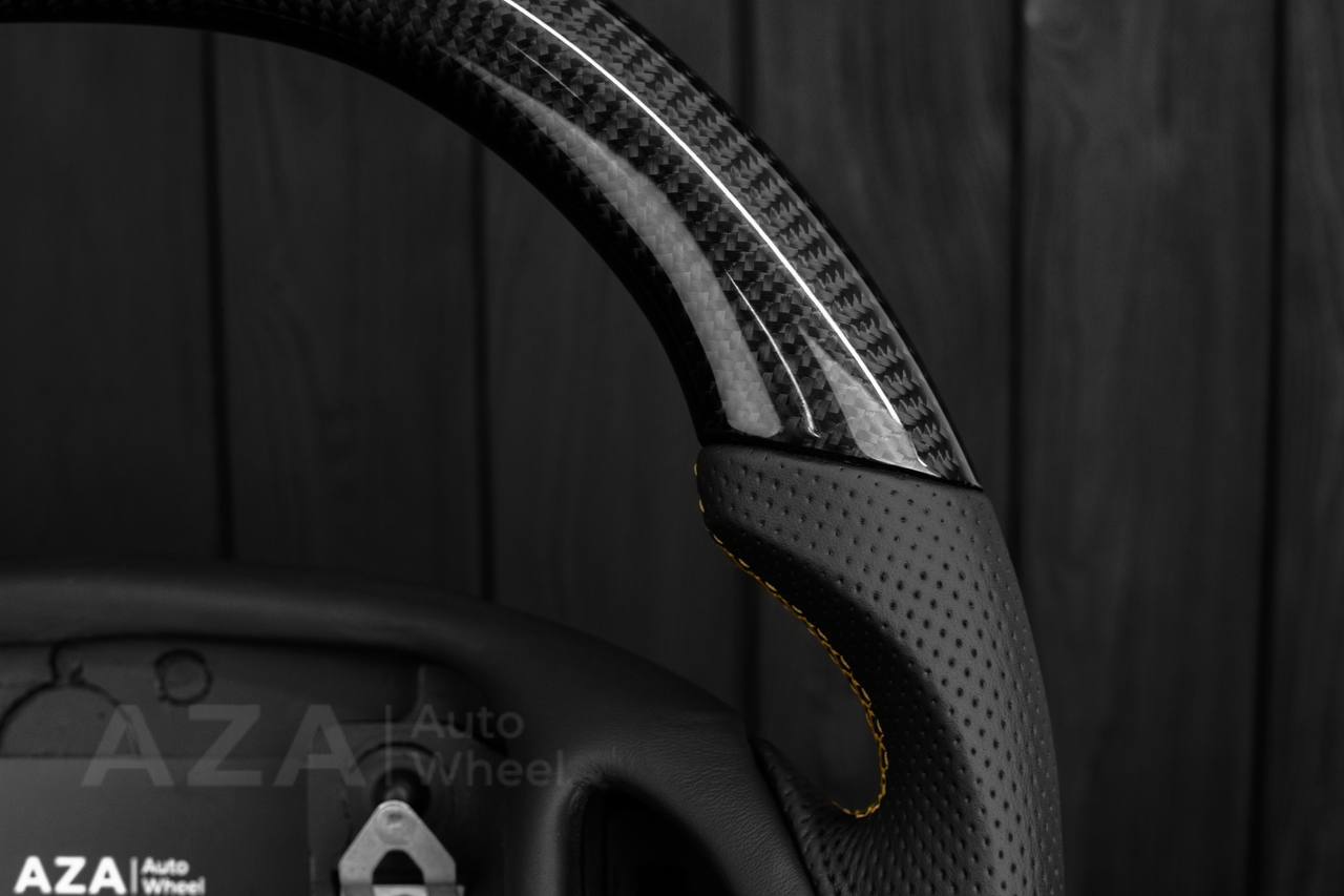 Steering wheel Pontiac Firebird/Trans Am (with or without WS6 logo) Carbon fiber/Perforated leather/GOLD details - Image 7
