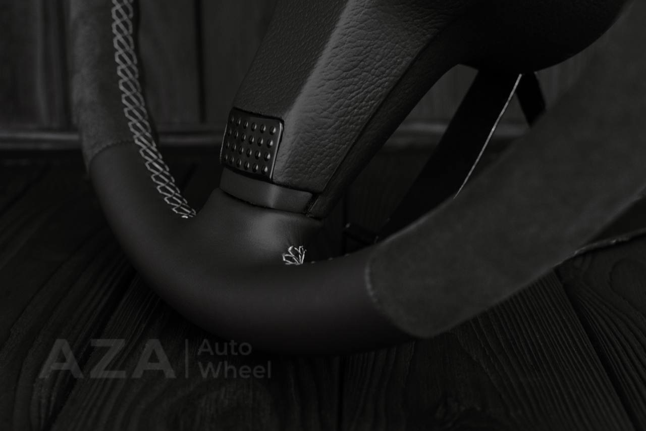 Steering wheel BMW E30 M-Tech 1 385mm converted to 370mm Napa/Alcantara - Image 9