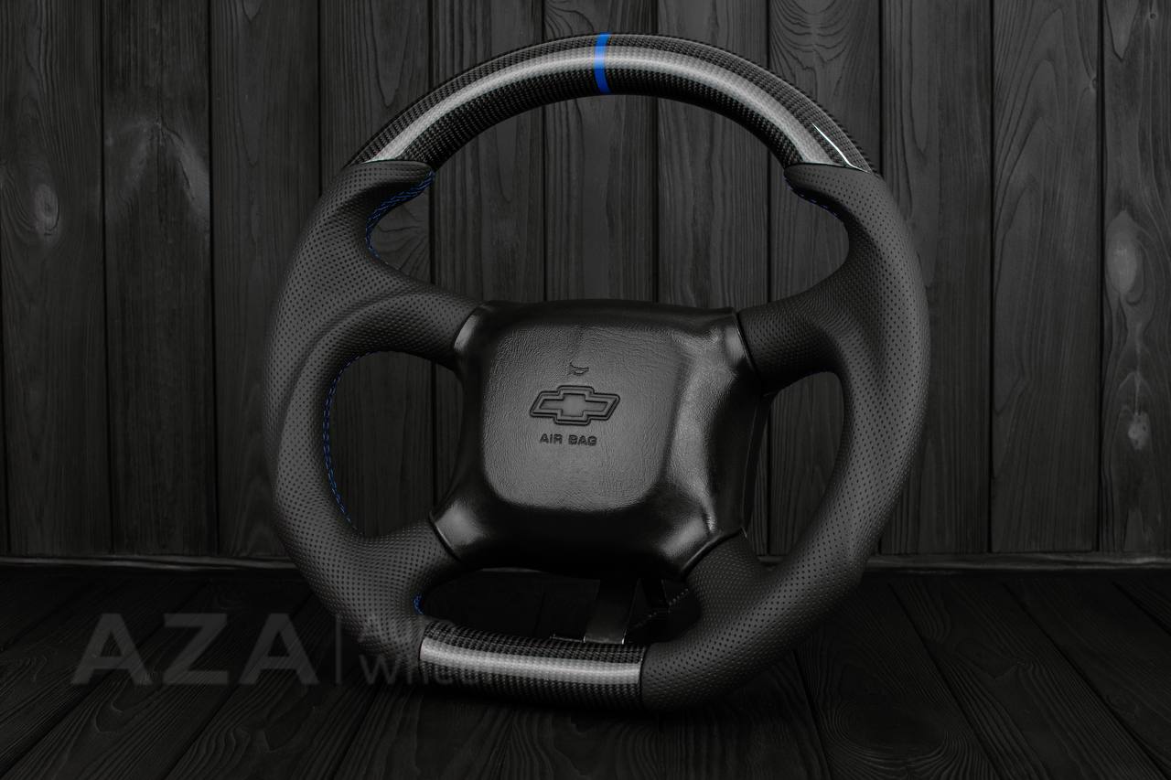 Steering wheel GM Silverado, Sierra, Escalade, Yukon, S10, Blazer, Tahoe, Suburban (1998-2002) Carbon fiber/Perforated leather/Dark blue details - Image 2
