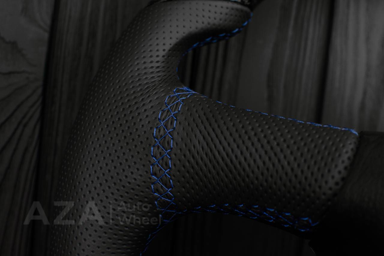 Steering wheel GM Silverado, Sierra, Escalade, Yukon, S10, Blazer, Tahoe, Suburban (1998-2002) Carbon fiber/Perforated leather/Dark blue details - Image 14