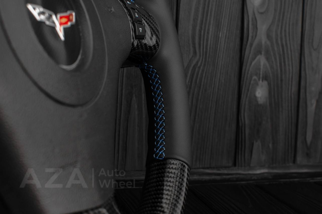 Steering wheel Corvette C6 2006-2011 Carbon fiber/Napa leather/Light blue details/ (ZR1 themed) - Image 8