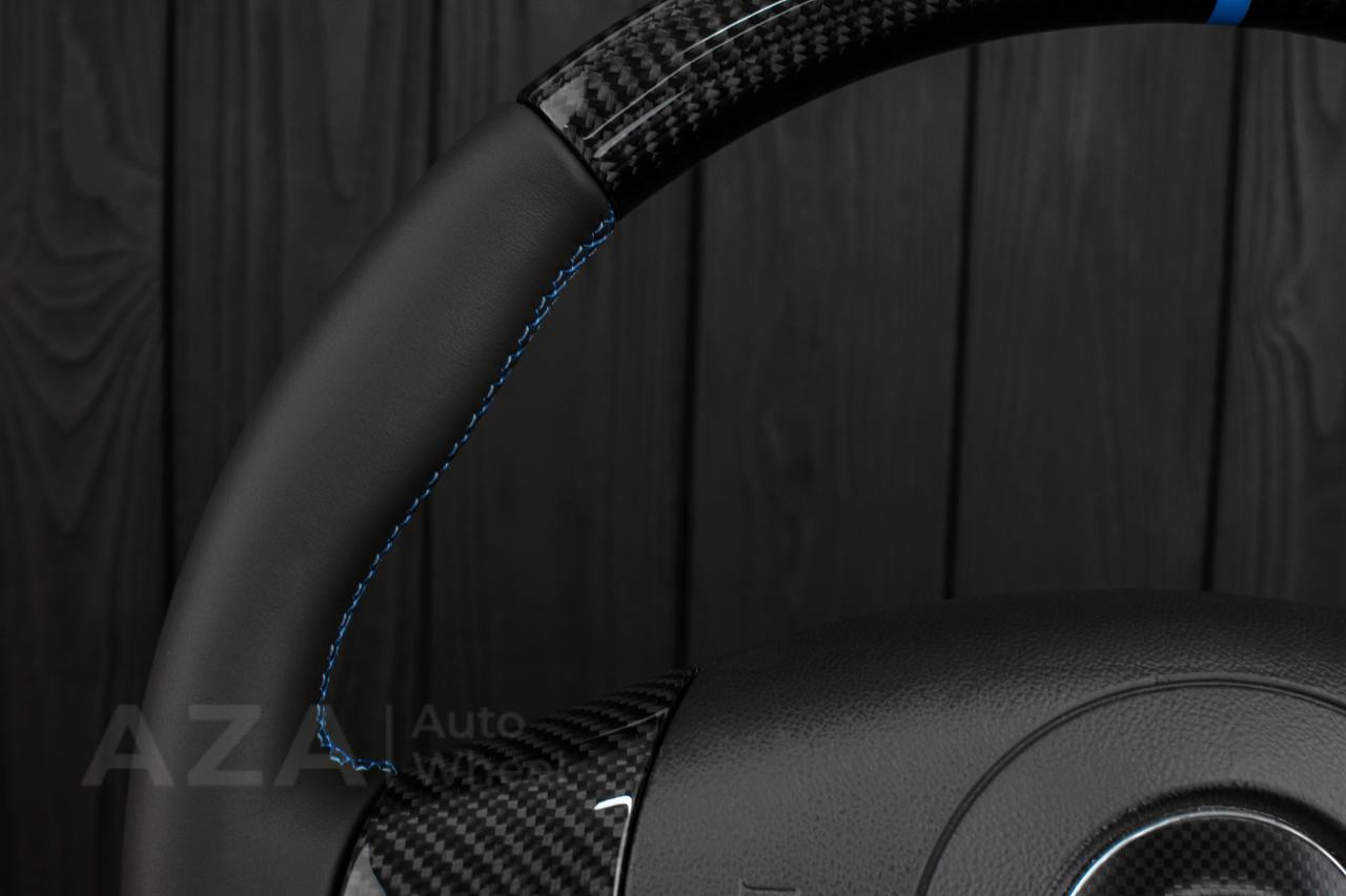 Steering wheel Corvette C6 2006-2011 Carbon fiber/Napa leather/Light blue details/ (ZR1 themed) - Image 10